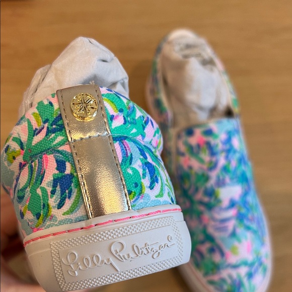 Lilly Pulitzer Vibrant Floral Canvas Slip-Ons NWT - Picture 3 of 5